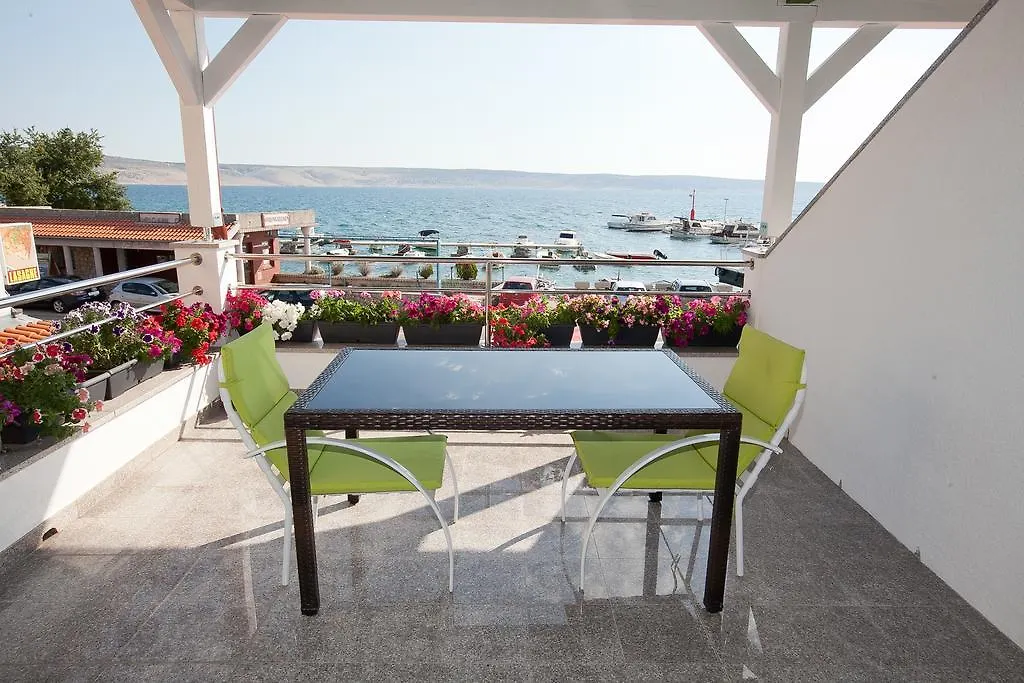 Apartment Troselj Stari Grad  Croatia