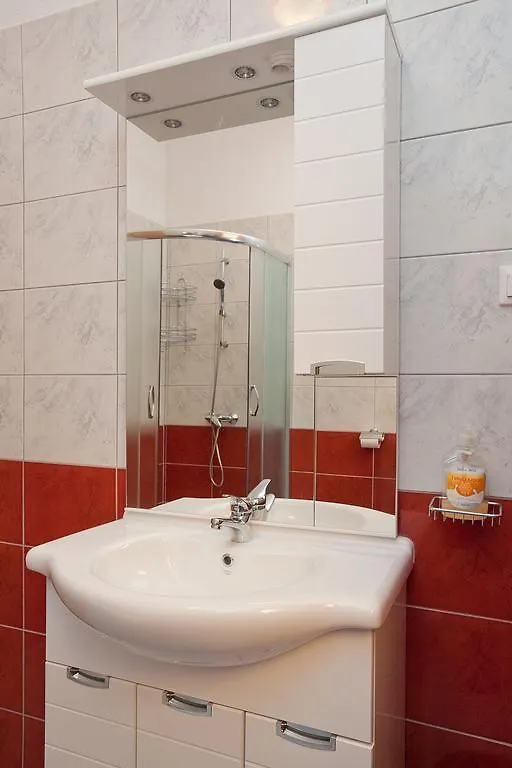 Apartment Troselj Stari Grad  Croatia