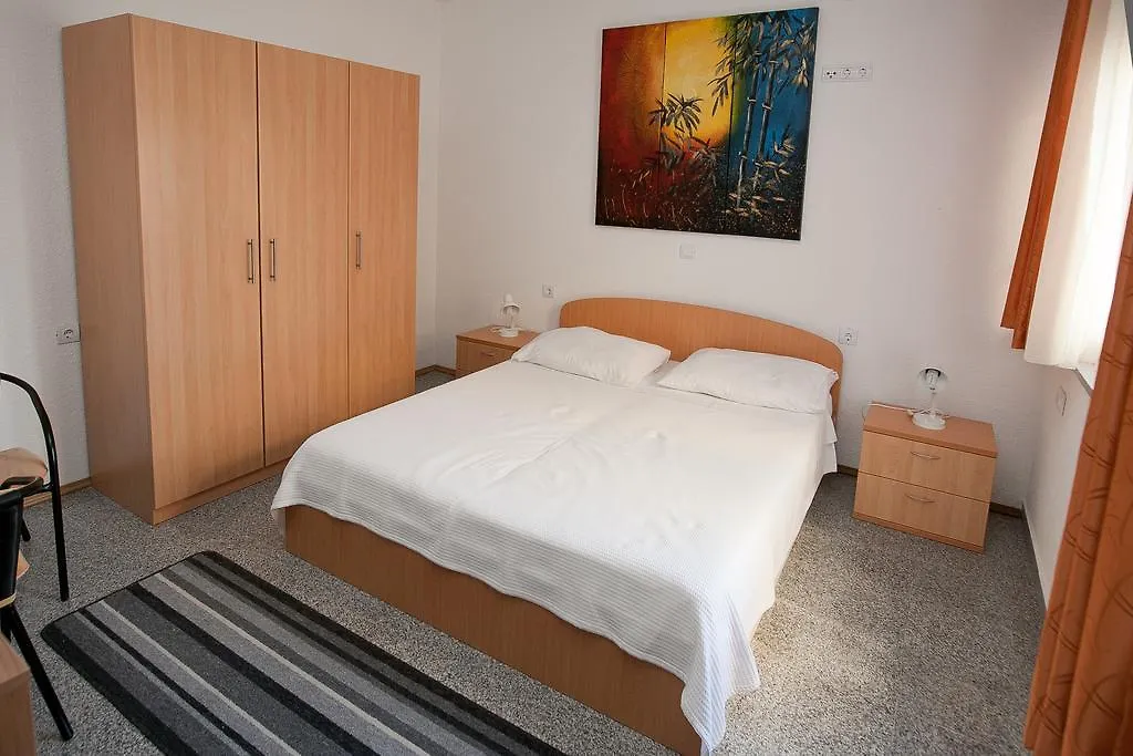Apartment Troselj Stari Grad  0*, Starigrad Paklenica Croatia